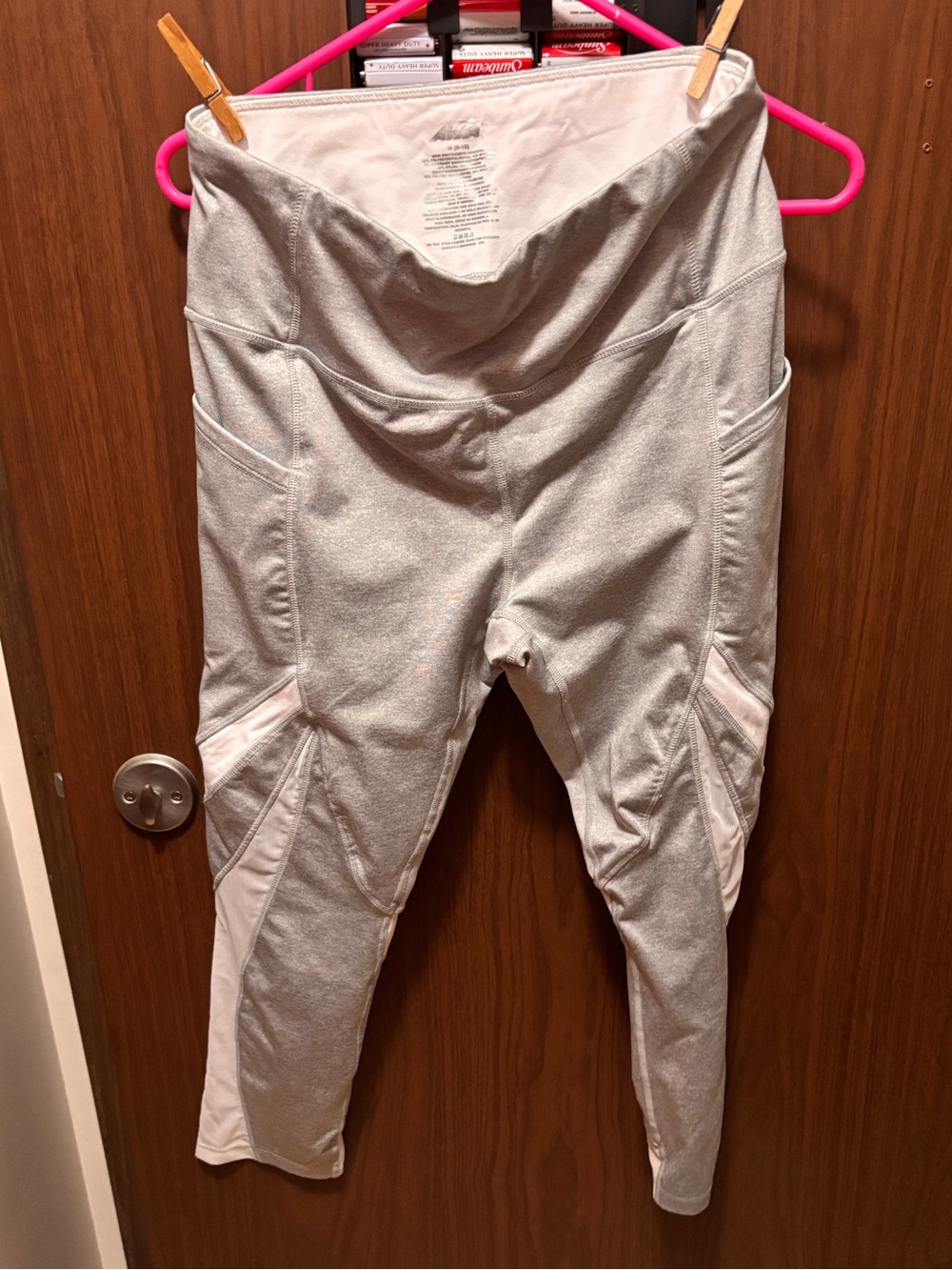 AVIA Gray High Waisted Cropped Leggings w/ Pockets Size M 8-10